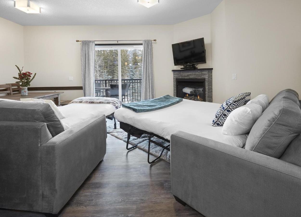 Mountain Fun - With Open Pool And Hot Tub Apartment Canmore Exterior photo